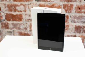 iPad 10.9" 64GB WiFi Silver