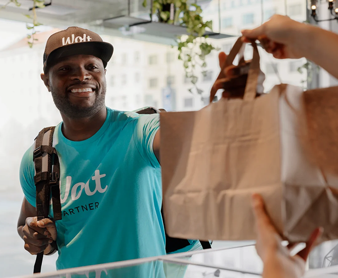 UPORABA WOLT DOSTAVNE TORBE IN ZAGOTAVLJANJE HACCP STANDARDOV